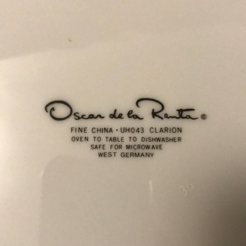 Oscar de la Renta Clarion Dinner Plates Set of 4-Vintage - Picture 9 of 11